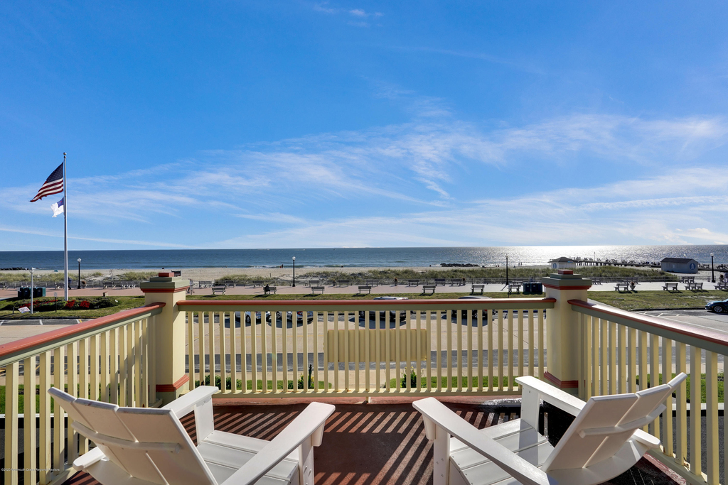19 Ocean Avenue - Photo 32