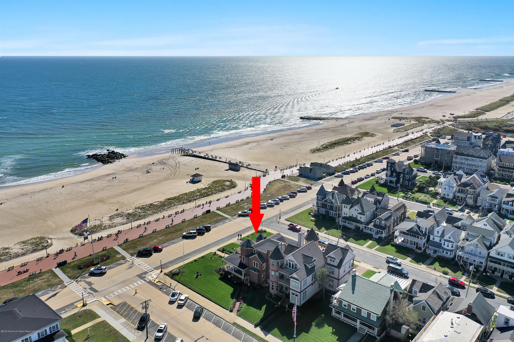 19 Ocean Avenue - Photo 2