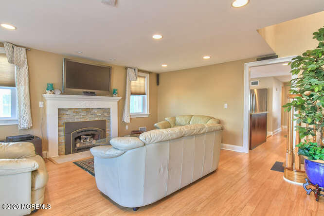 106 Elizabeth Avenue - Photo 3
