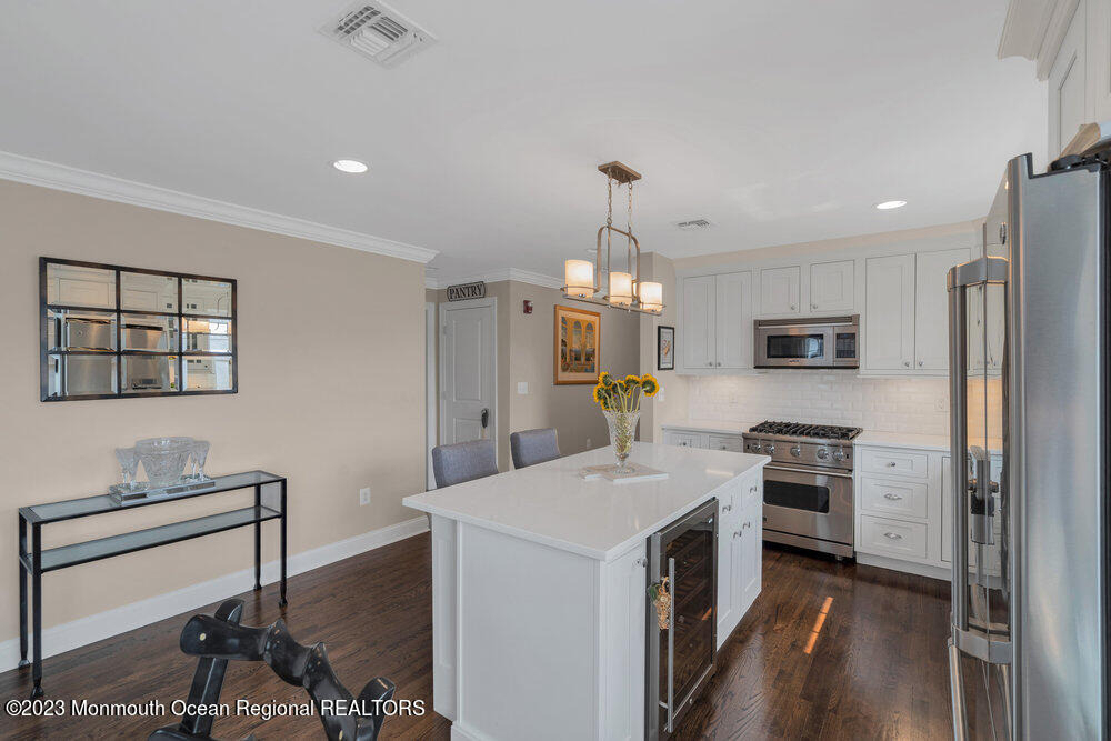 308 Morris Avenue - Photo 6