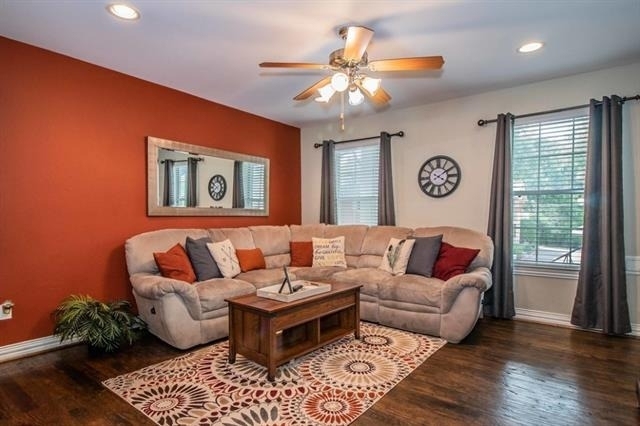 2824 Minert Street - Photo 8