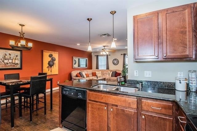 2824 Minert Street - Photo 6