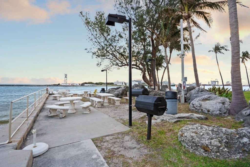 2100 S Ocean Drive - Photo 52