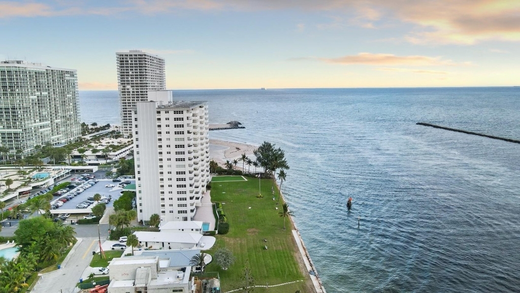 2100 S Ocean Drive - Photo 34