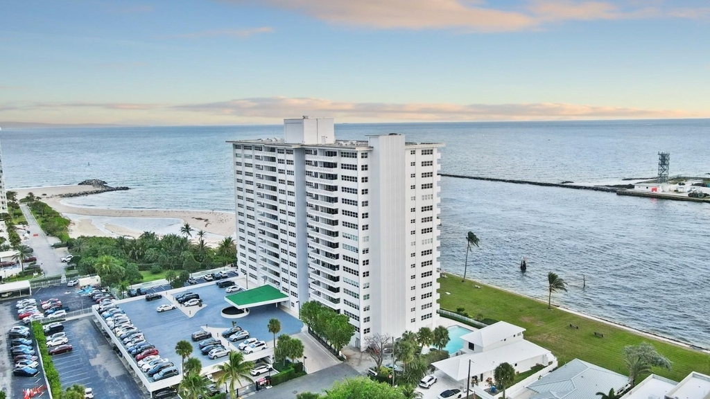 2100 S Ocean Drive - Photo 36