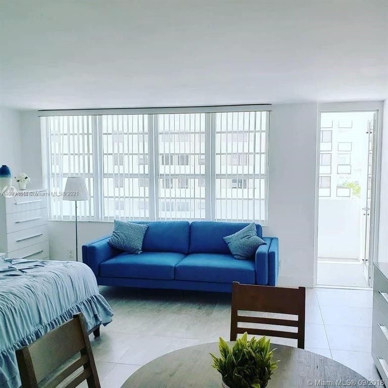 100 Lincoln Road - Photo 2