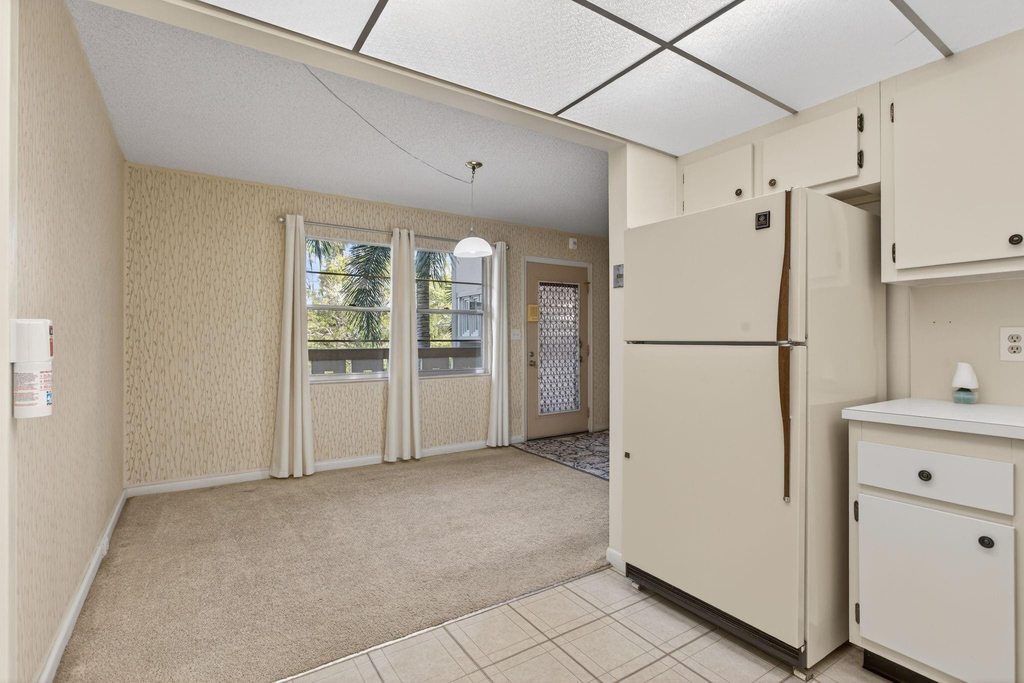 1904 Bermuda Circle - Photo 8