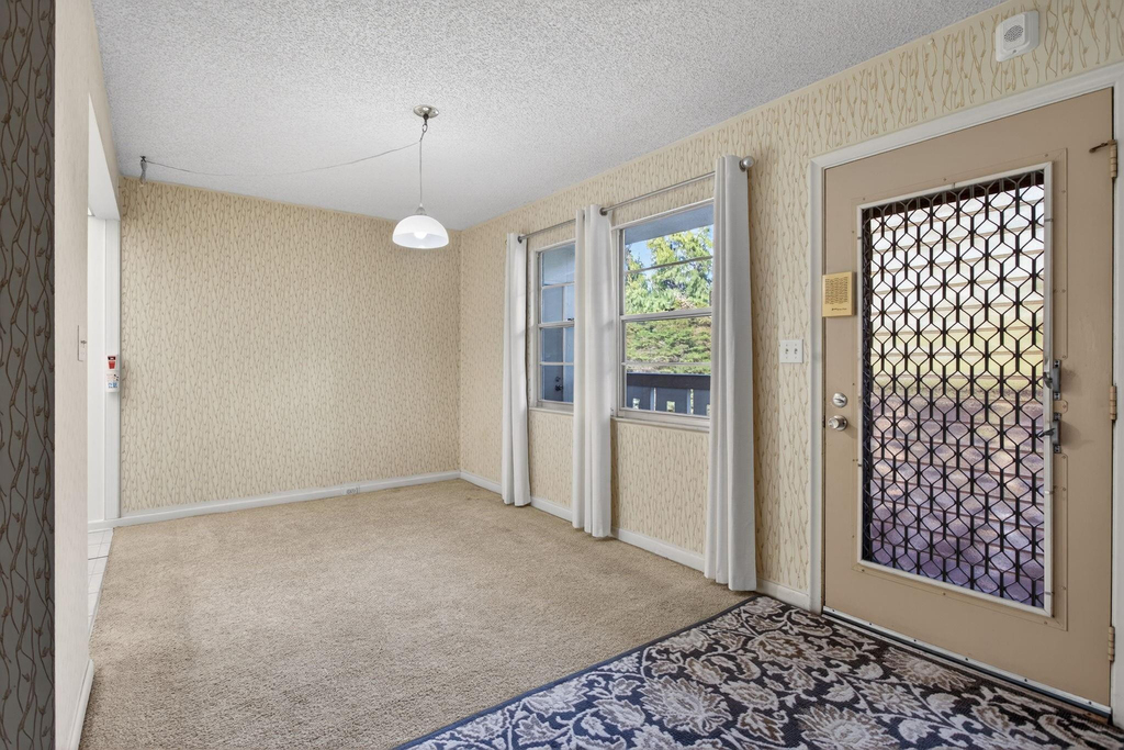 1904 Bermuda Circle - Photo 5