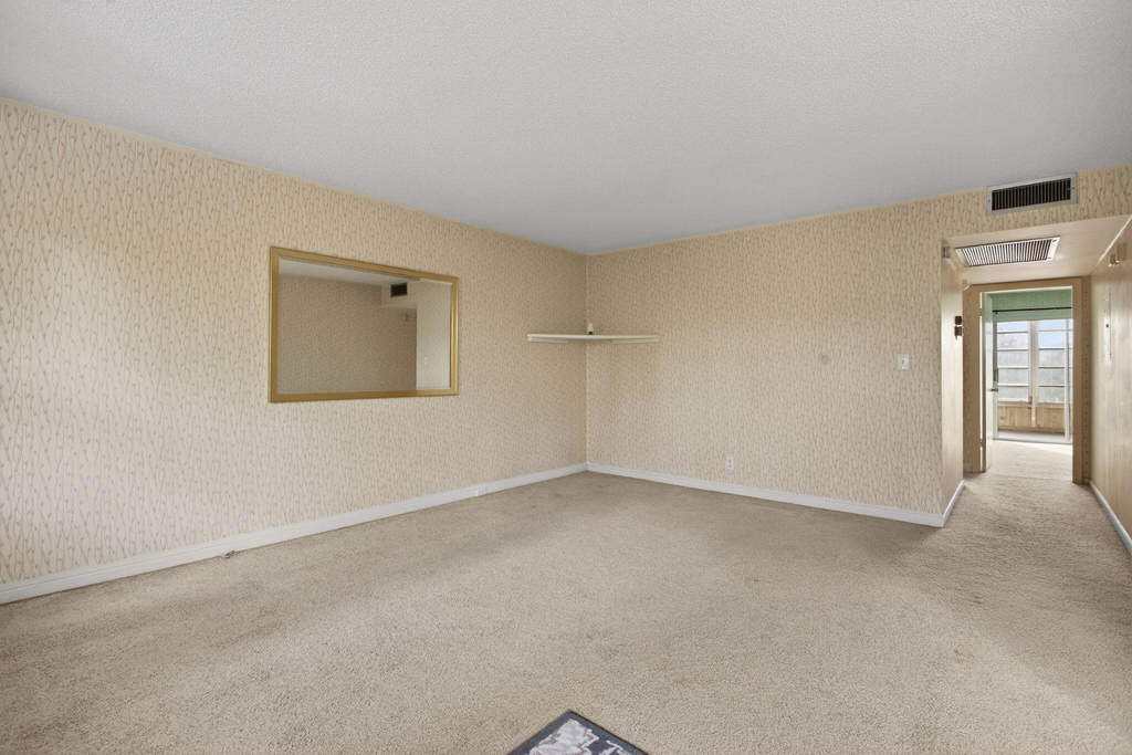 1904 Bermuda Circle - Photo 4
