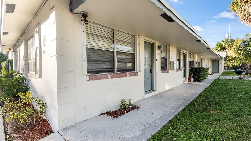 709 Se 15th Street - Photo 29