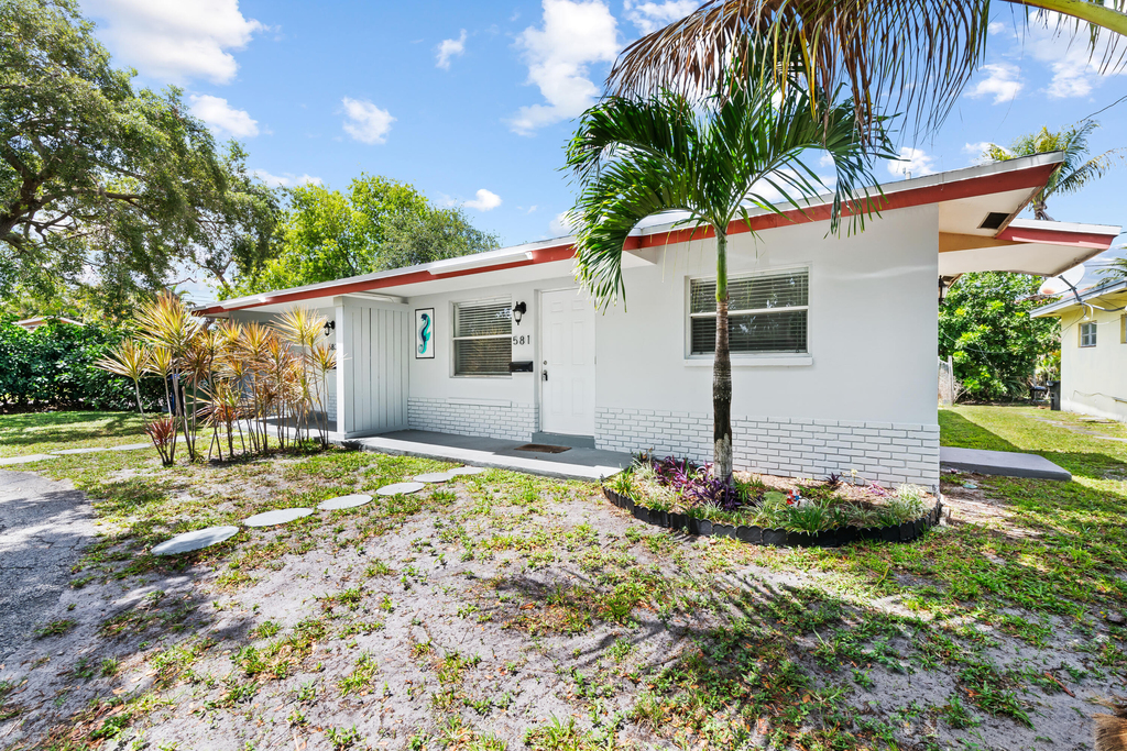 581 Nw 17th Place - Photo 14