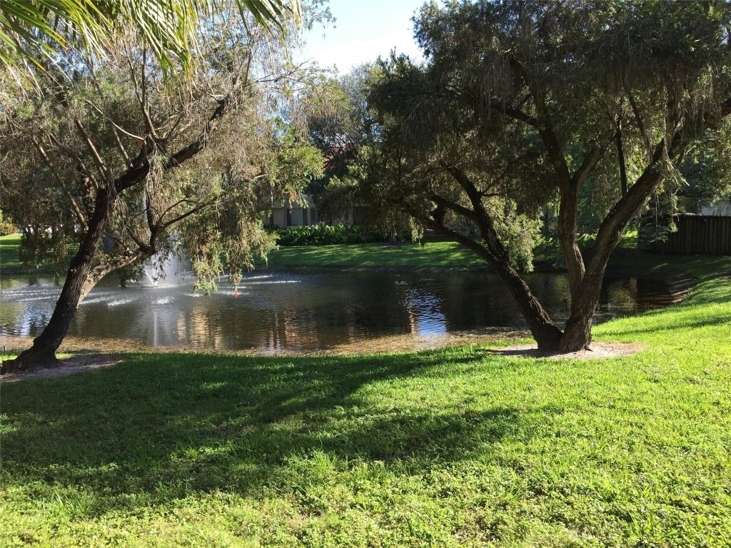 651 Lyons Road - Photo 8