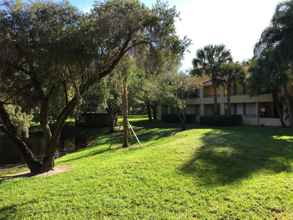 651 Lyons Road - Photo 6