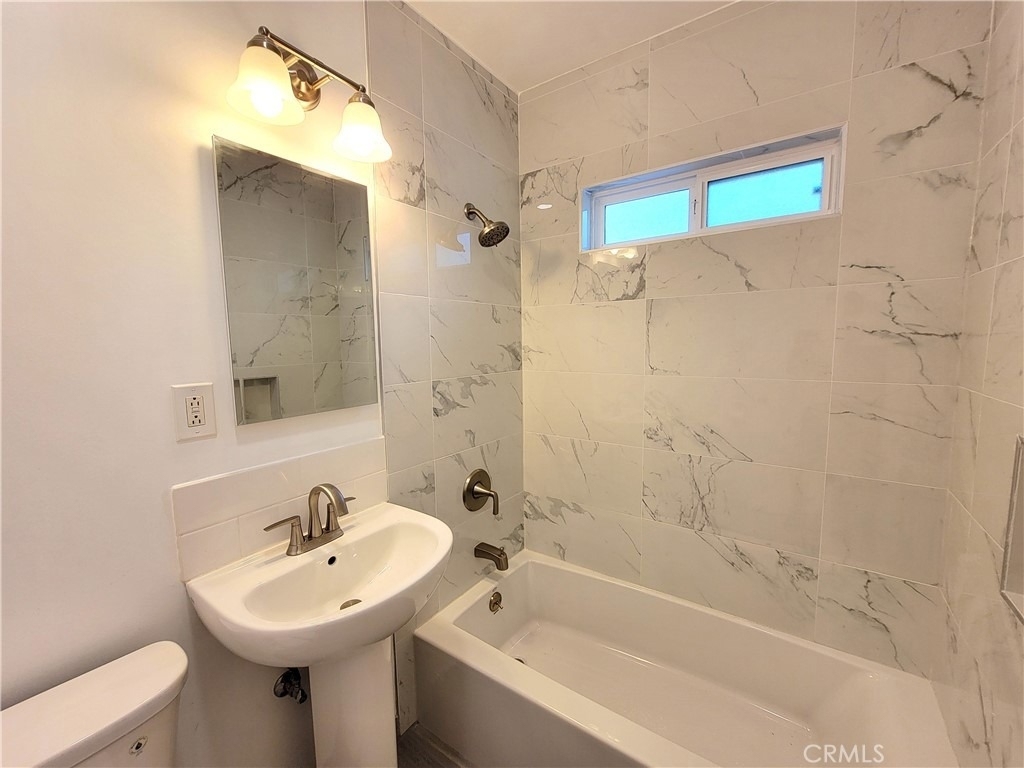 1316 1/2 Anaheim Street - Photo 15