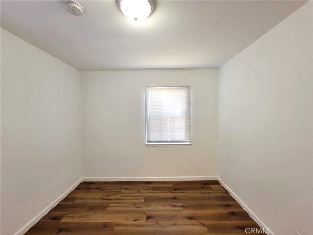1316 1/2 Anaheim Street - Photo 12