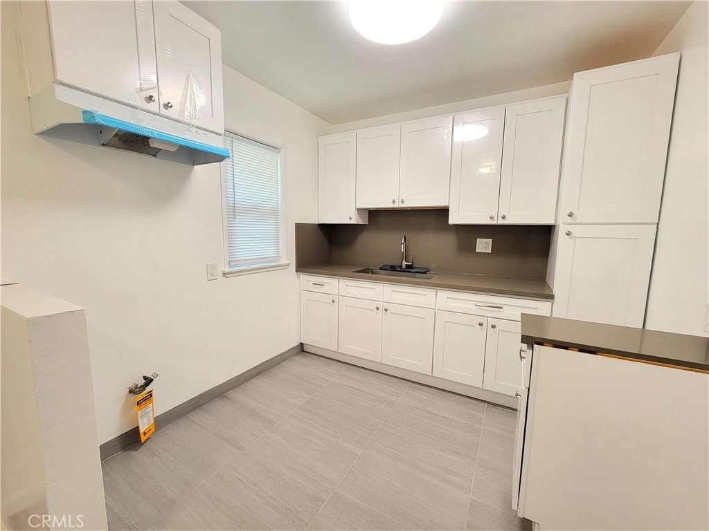 1316 1/2 Anaheim Street - Photo 7