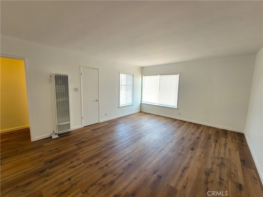 1316 1/2 Anaheim Street - Photo 1