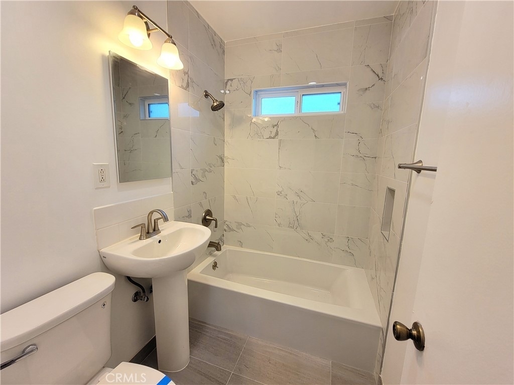 1316 1/2 Anaheim Street - Photo 14