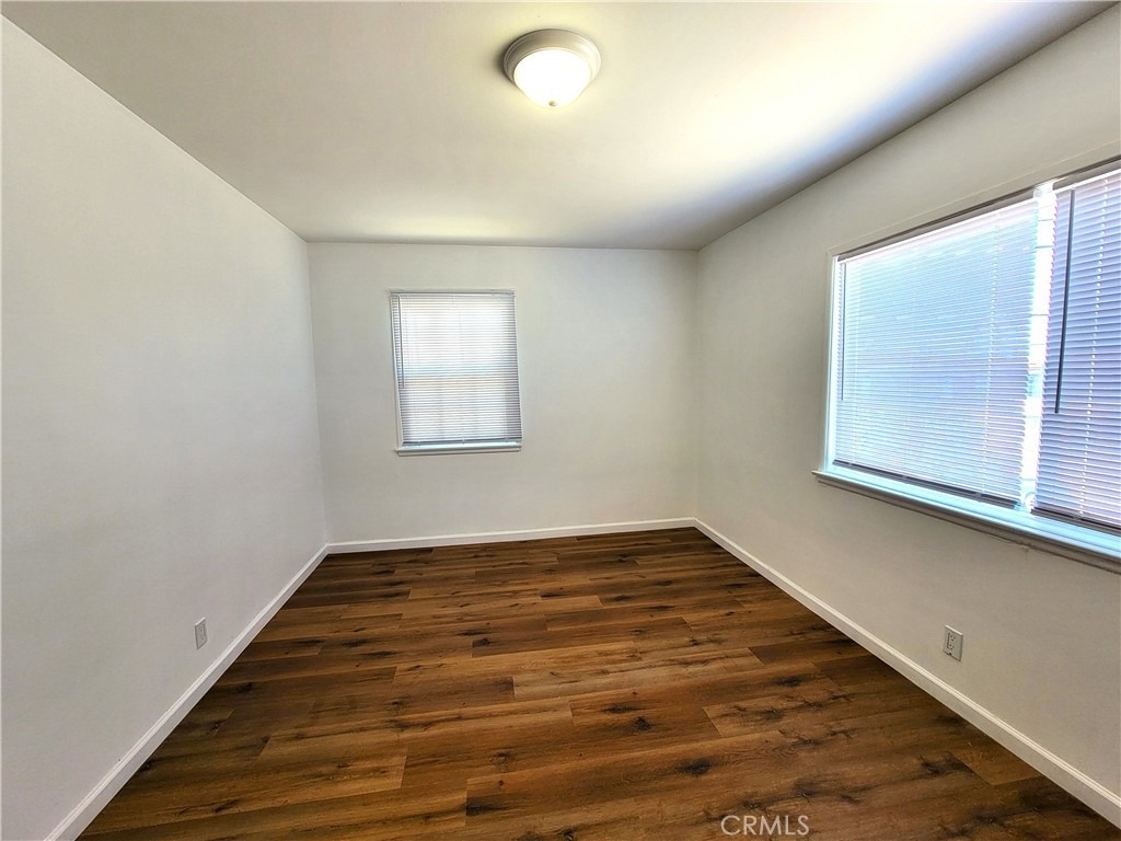 1316 1/2 Anaheim Street - Photo 9
