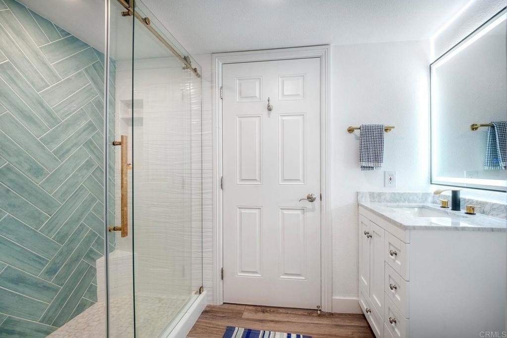 7509 Draper Ave - Photo 21