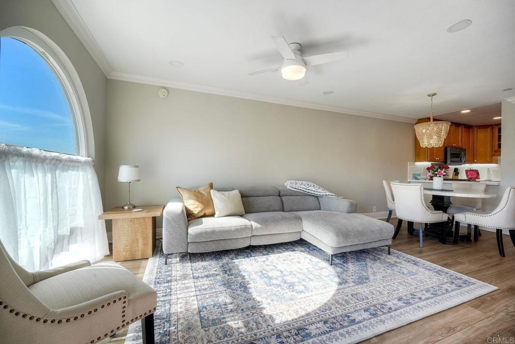 7509 Draper Ave - Photo 11