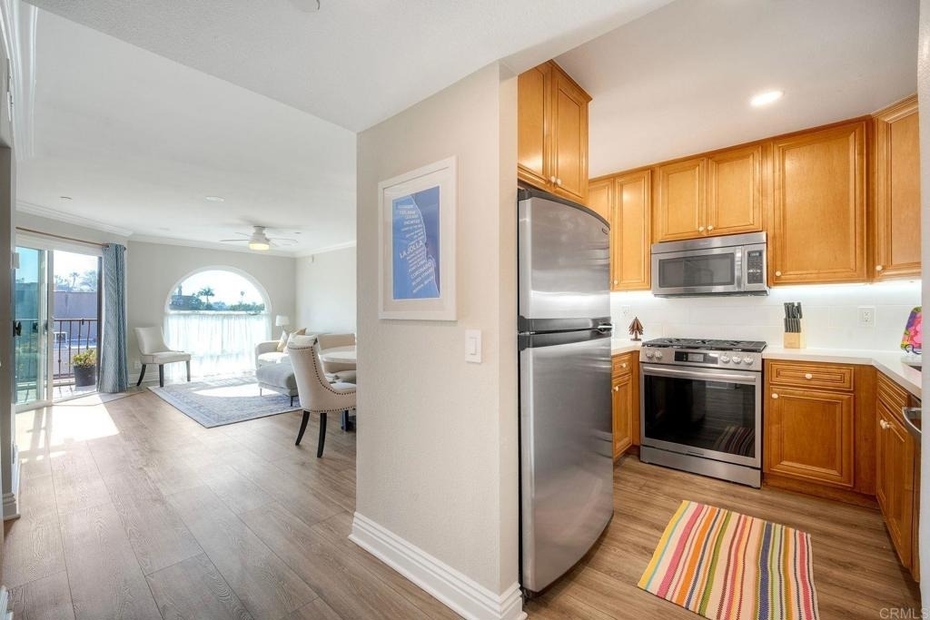 7509 Draper Ave - Photo 2