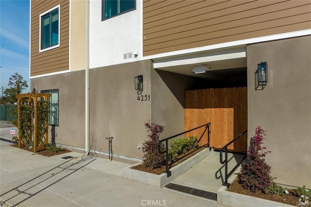 4251 E Live Oak Ave - Photo 29