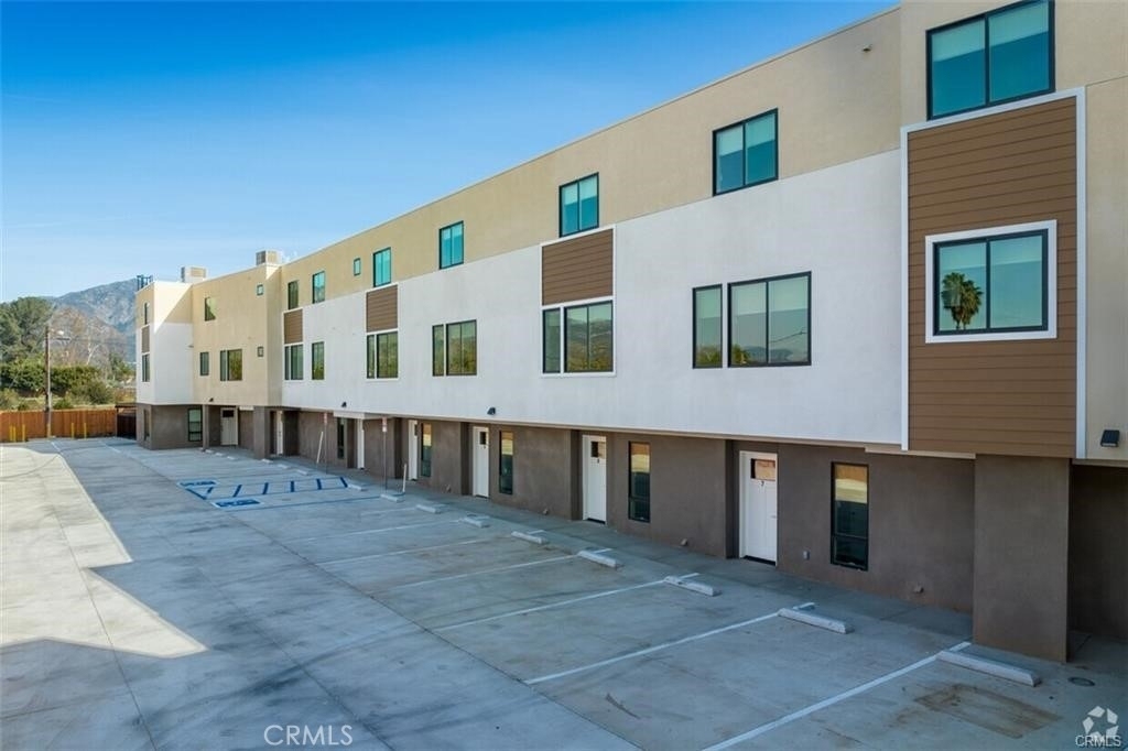 4251 E Live Oak Ave - Photo 1