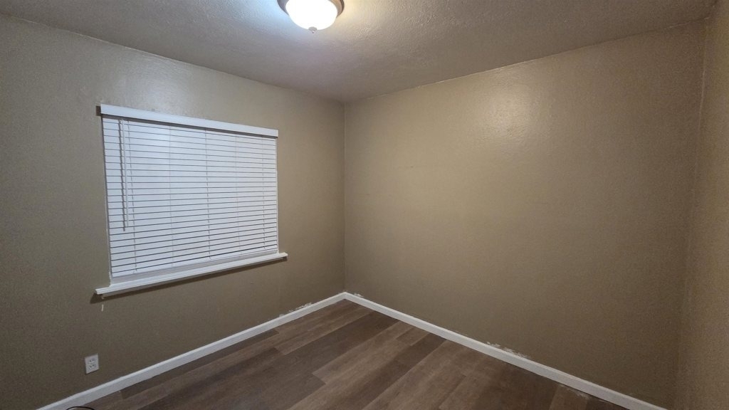 2635 38th Ave - Photo 4