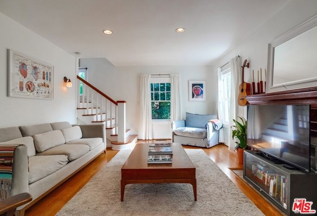 2154 Willetta Street - Photo 8