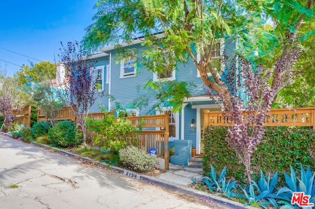 2154 Willetta Street - Photo 3