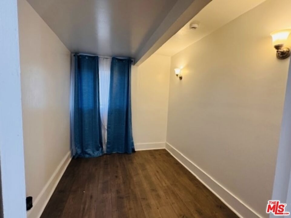 1100 W 48th Street - Photo 7