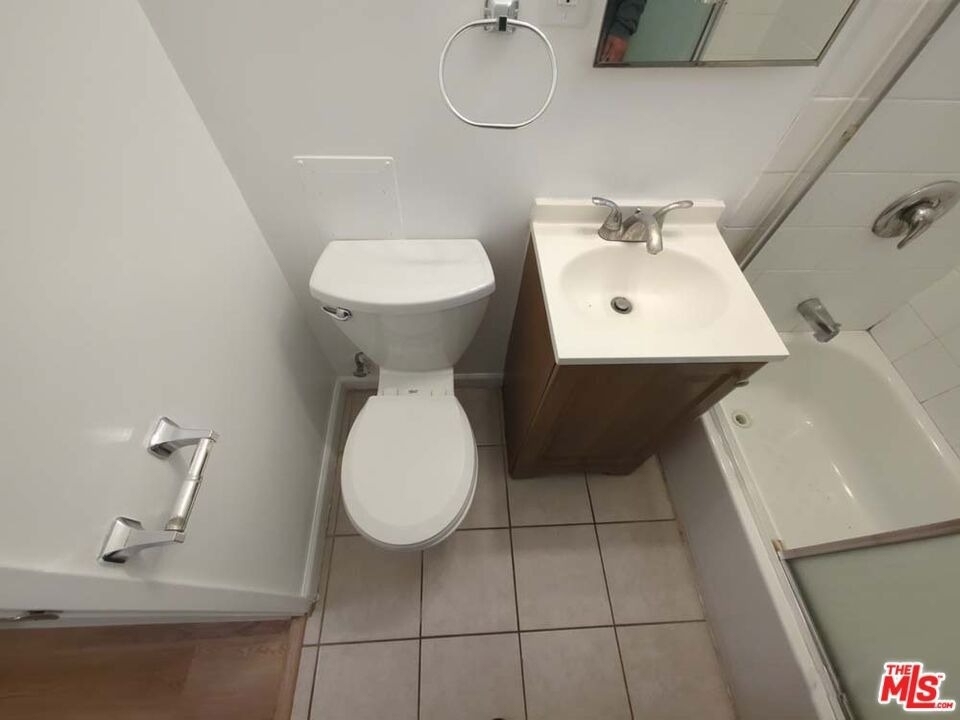 9815 Imperial Highway - Photo 12