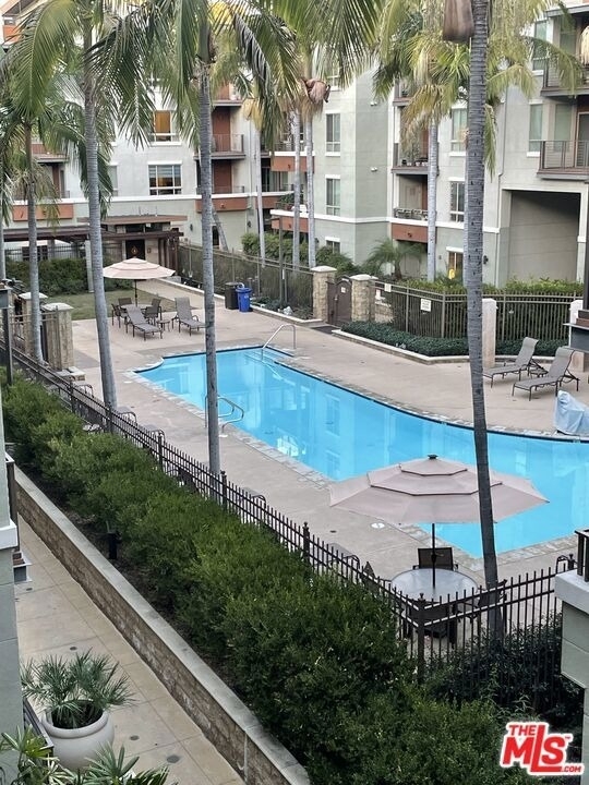 100 S Alameda Street - Photo 13