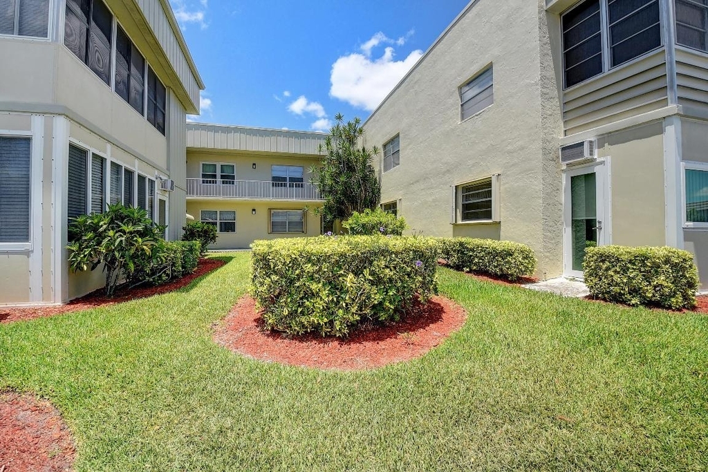 318 Monaco G Boulevard - Photo 3