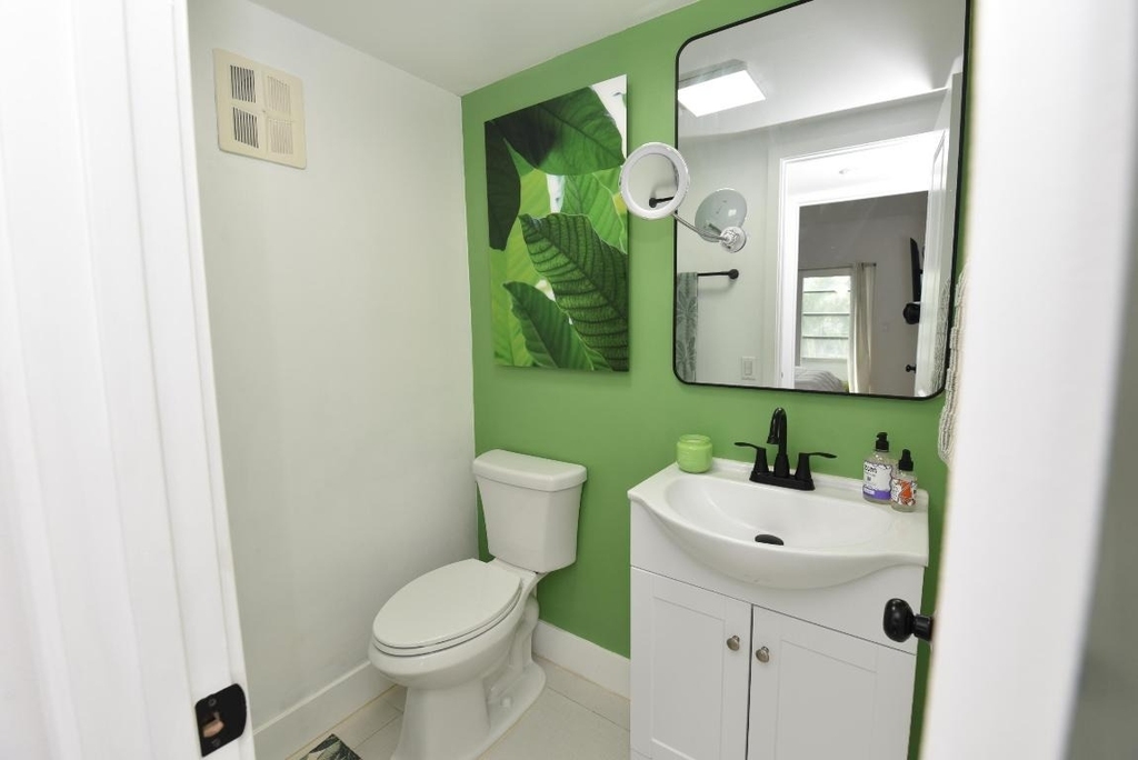 112 Salisbury - Photo 15