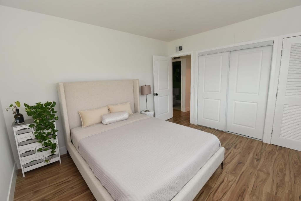 112 Salisbury - Photo 13