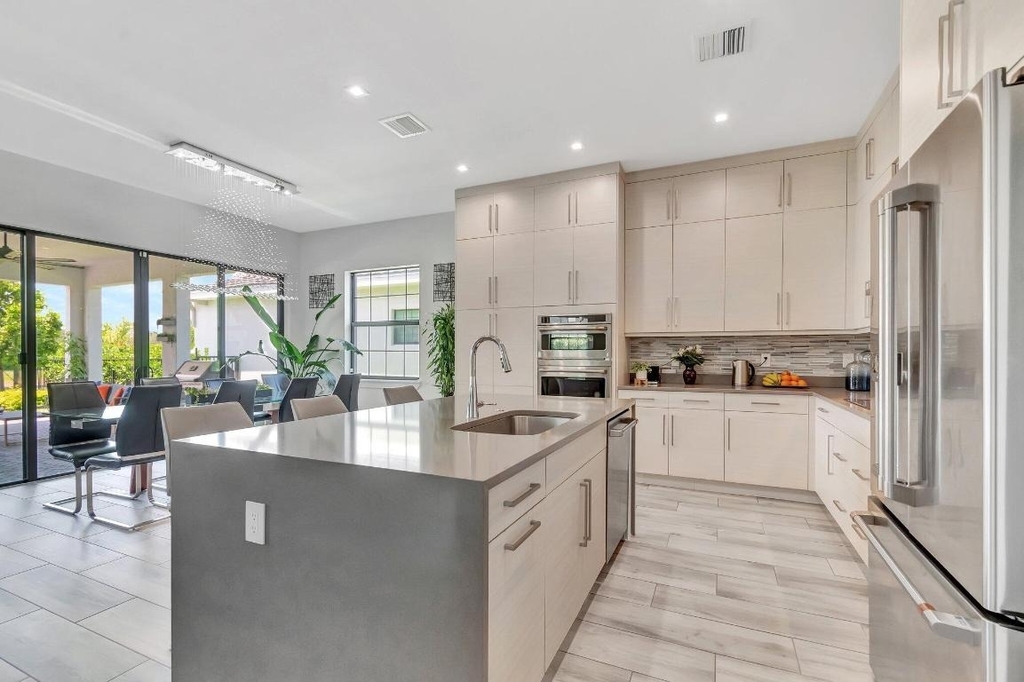 2828 Gin Berry Way - Photo 12