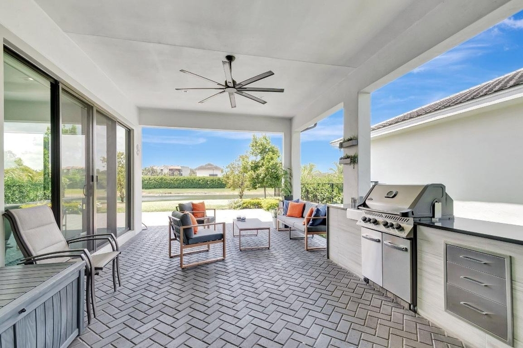 2828 Gin Berry Way - Photo 30