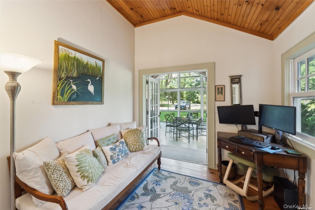695 Main Street - Photo 13