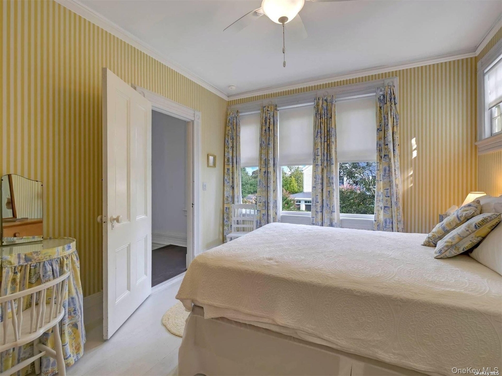 51 Quogue Street - Photo 16