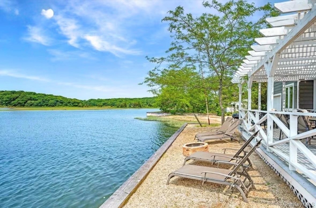 286 Towd Point Road - Photo 4