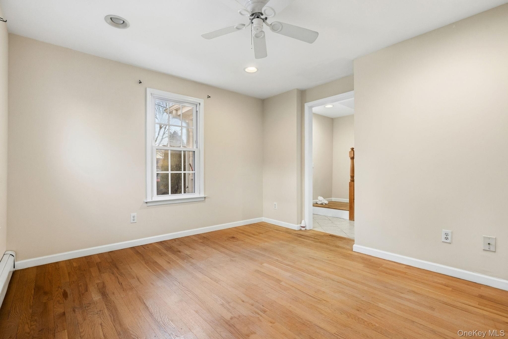 983 Warren Avenue - Photo 10