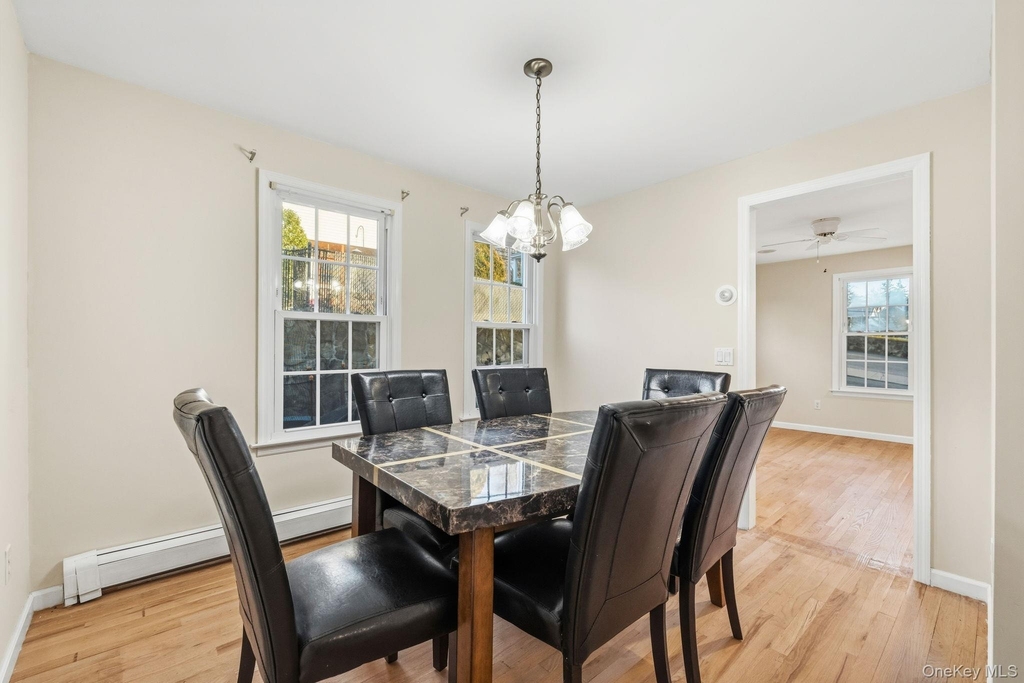 983 Warren Avenue - Photo 8