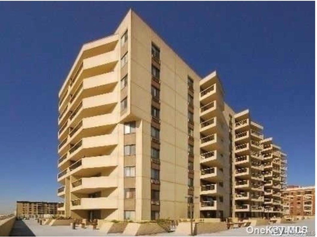 360 Shore Road - Photo 0
