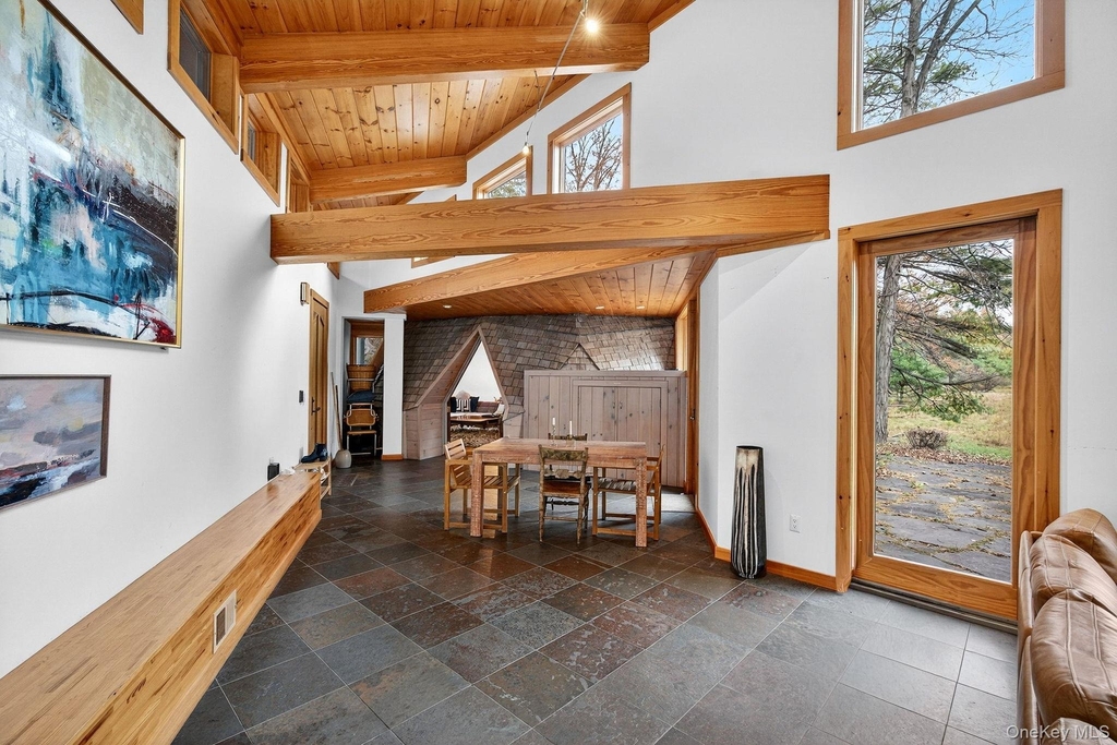 106 Mountain Laurel Lane - Photo 3