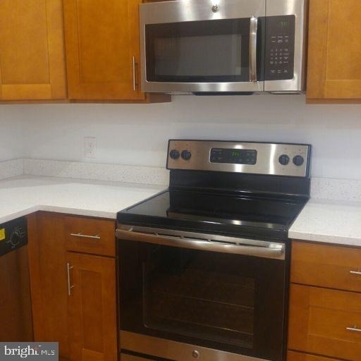1637 Poplar Street - Photo 8