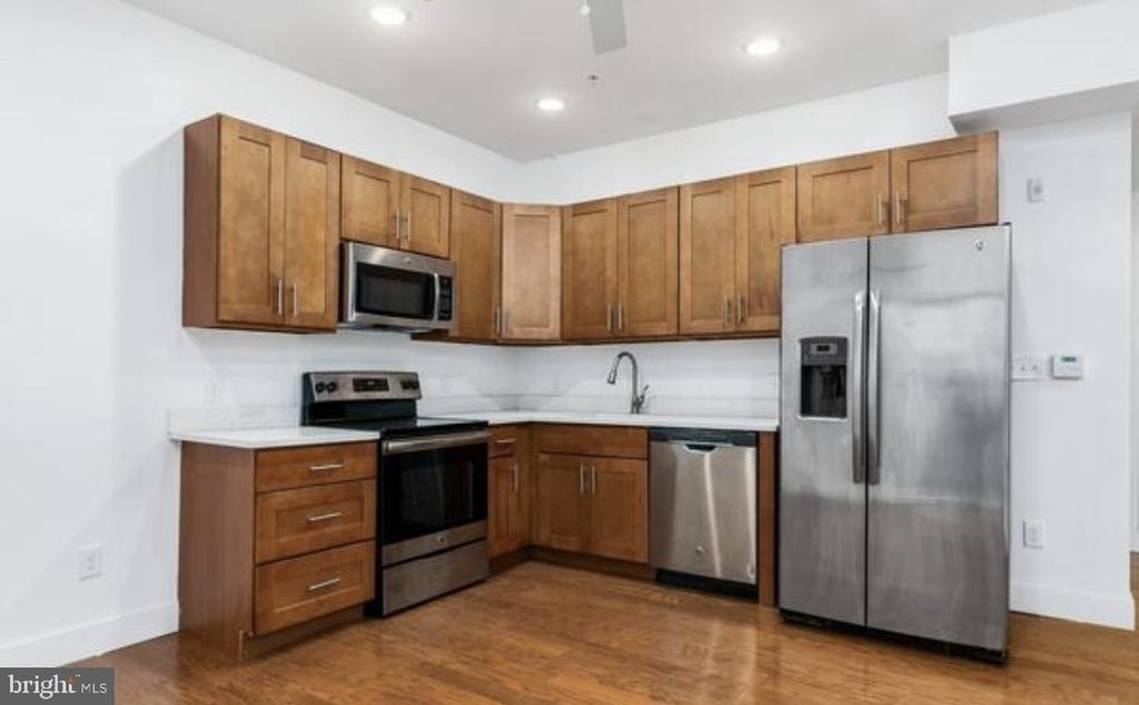 1637 Poplar Street - Photo 2