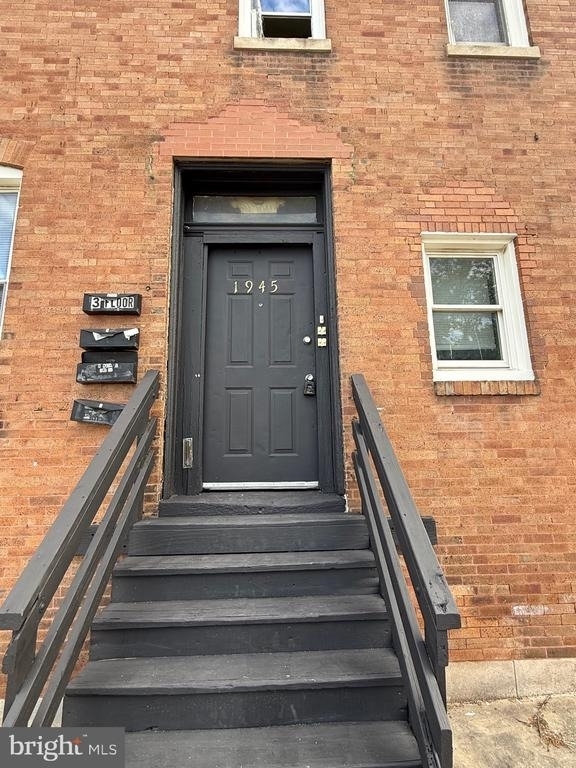 1945 W Hunting Park Avenue - Photo 2