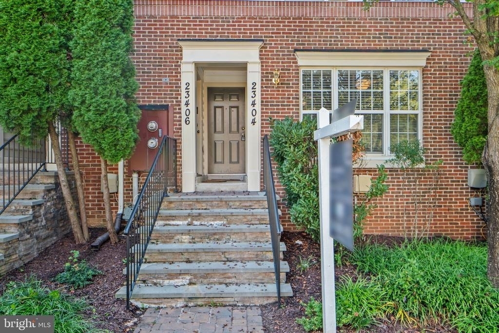 23404 Rainbow Arch Drive - Photo 2